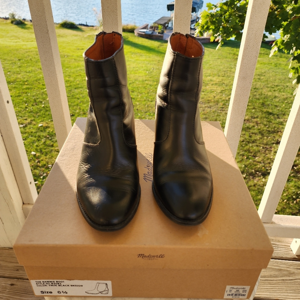 Madewell Booties - Picture 2 of 12